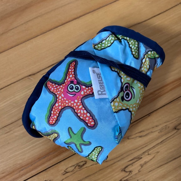 Wide brimmed reversible foldable adjustable sun hat fits about 2 to 5T - Picture 2 of 2